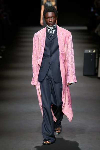 Look 2